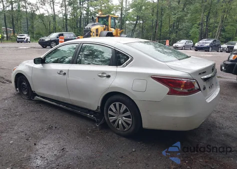 2013 Nissan Altima 2.5 S from USA, damaged, VIN 1N4AL3AP1DC167065